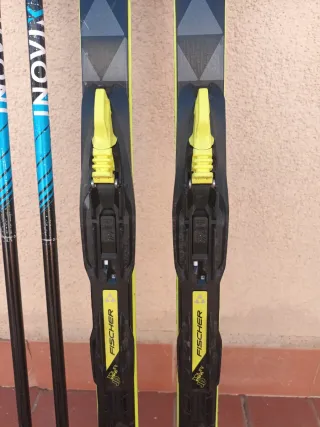 Esquís Fischer 120cm con bastones