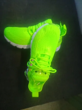 Zapatillas deportivas verdes talla 35.5