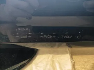 Televisión OKI 42 Pulgadas Negra