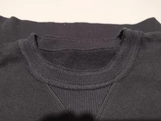 Felpa Versace Jeans Couture nera con stampa oro