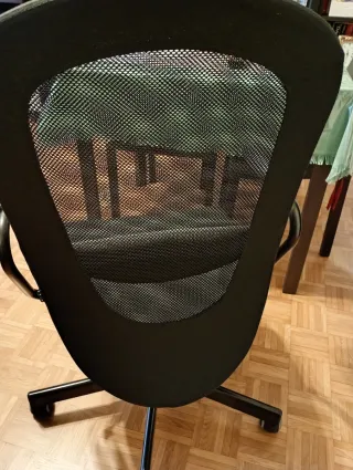 Sedia ufficio nera Ikea con braccioli