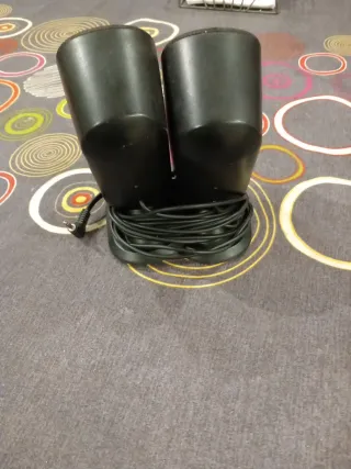 Altavoces Logitech PC/portátil,teléfono.