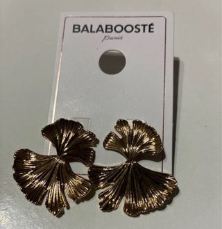 Pendientes Balabooste Paris flor dorada metal