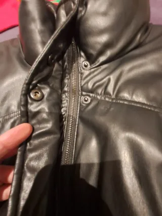 Cazadora polipiel negra mujer