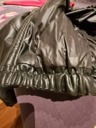 Cazadora polipiel negra mujer