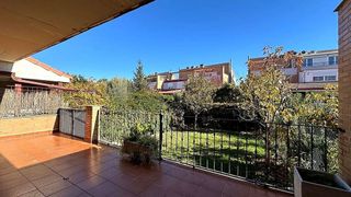 Chalet en alquiler en Montecanal en Zaragoza