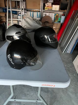 3 Cascos Moto Integrales y Abiertos