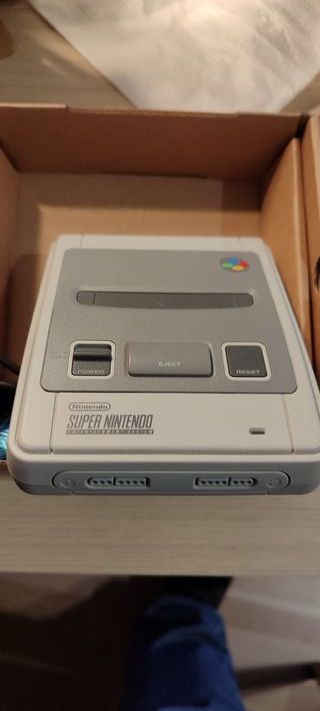 Super Nintendo Classic Mini (como nueva)