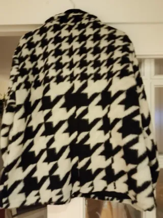 Chaquetón Punto y Roma estampado