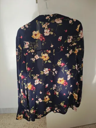 Camisa floral manga larga