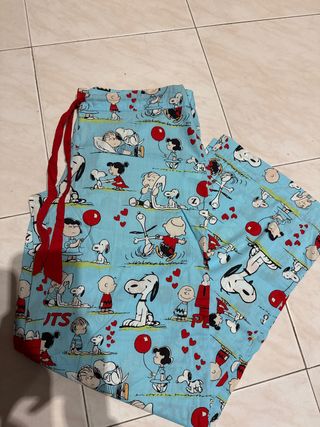 Pijama oysho talla M Snoopy