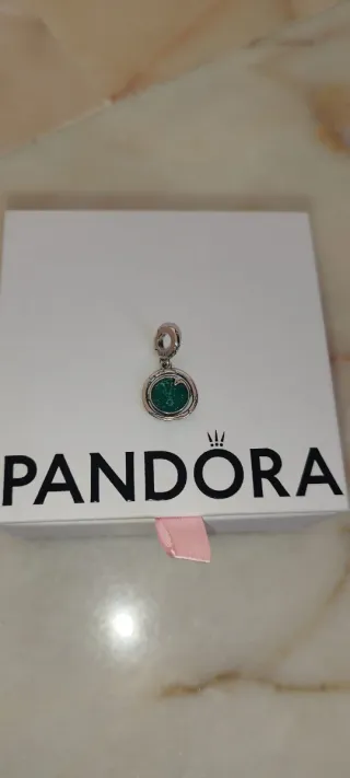 Charm Pandora Stranger Things Rojo