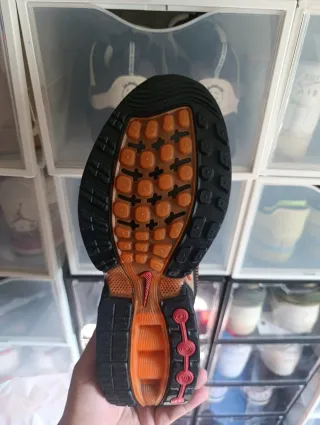 Nike Air Max DN Negro Naranja