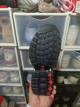 Nike Air Max DN Negro/Rojo