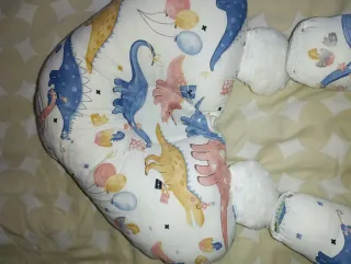 Cojín antivuelco infantil dinosaurios