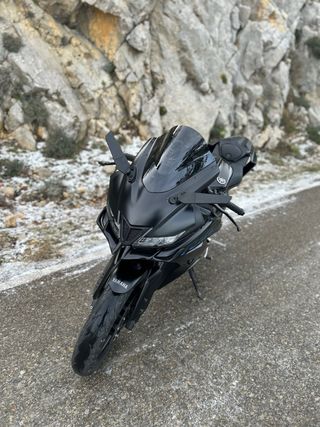 Yamaha YZF-R125 | 2022 Negra