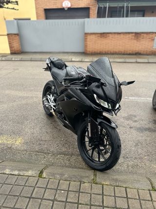 Yamaha YZF-R125 | 2022 Negra