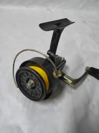 Carrete de pesca Daiwa 7270A