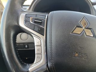 Mitsubishi L 200 4*4 DIESEL + IVA DEDUCIBLE AUTOMÁ