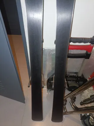 Esquís Elan Verdes con Fijaciones