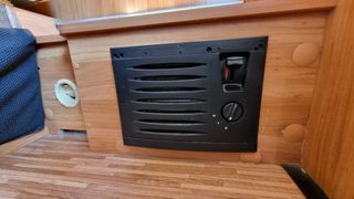 AUTOCARAVANA SEMINTEGRAL BURSTNER