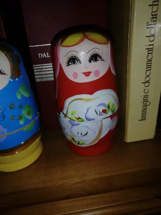 Matrioska russa dipinta a mano