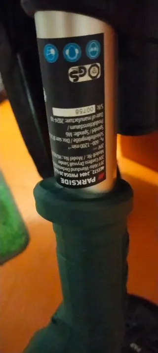 Lijadora parkside casi nuevo, Batería y cargador