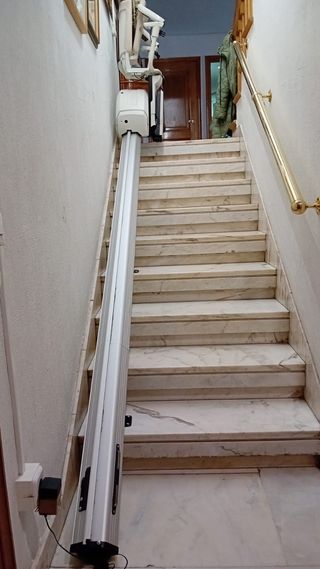 SILLA SALVAESCALERA ELECTRICA