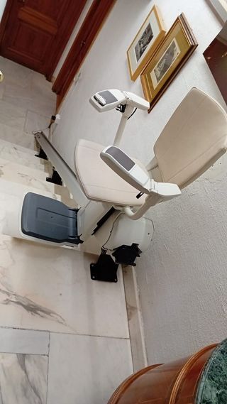 SILLA SALVAESCALERA ELECTRICA