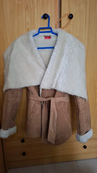 Chaqueta marrón con borrego