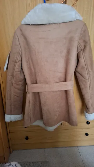 Chaqueta marrón con borrego