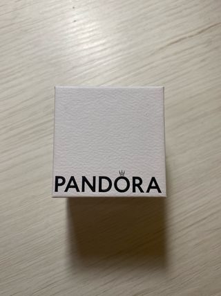 Charm Pandora Corona Plata