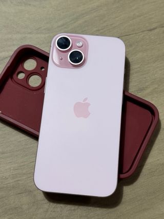 iPhone 15 Rosa 128GB + Accesorios