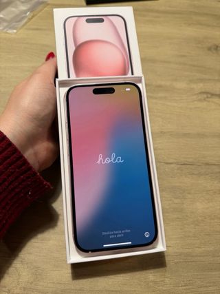 iPhone 15 Rosa 128GB + Accesorios