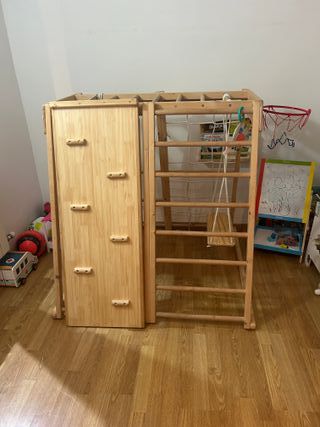 Parque infantil de madera