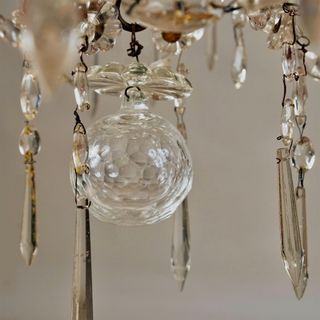 Lámpara antigua italiana S.XVIII cristal y madera.