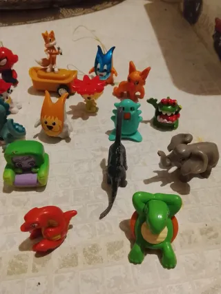 Lote de muñecos surtidos