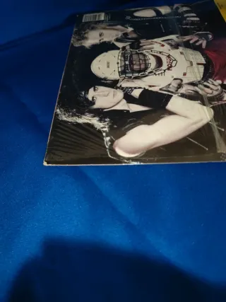 Lp Raven - Stay Hard