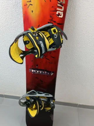 Tabla de Snowboard con fijaciones