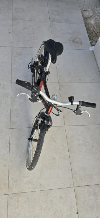 Bicicleta RIVERSIDE negra