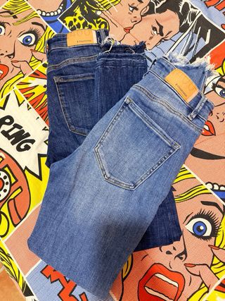 Vaqueros Stradivarius pitillo talla 34.LOTE los 2