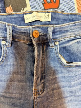 Vaqueros Stradivarius pitillo talla 34.LOTE los 2