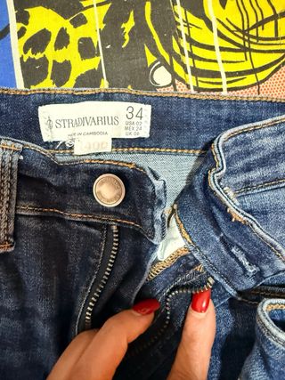 Vaqueros Stradivarius pitillo talla 34.LOTE los 2