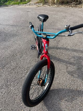 Bicicleta Felt Custom Roja y Negra