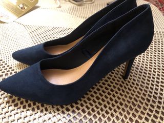 Zapatos de tacón MaryPaz azul marino