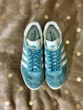 Zapatillas Adidas Gazelle Azul y Blanco