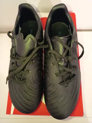 Botas de fútbol césped natural