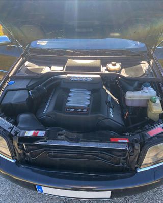 Audi S8 D2 4.2 V8 Quattro Tiptronic 360hp