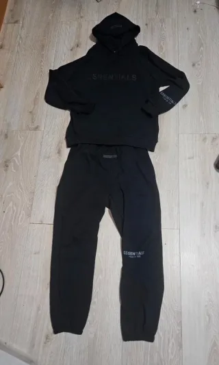 Chándal Essentials Negro