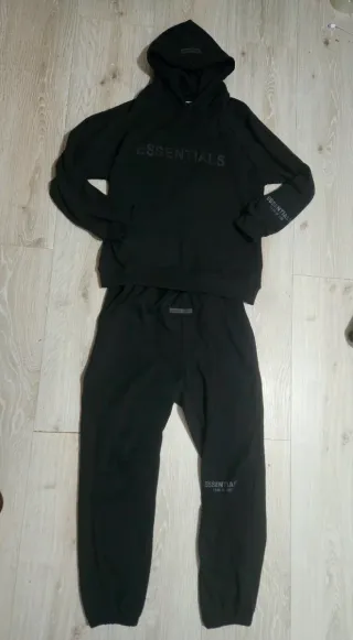 Chándal Essentials Negro